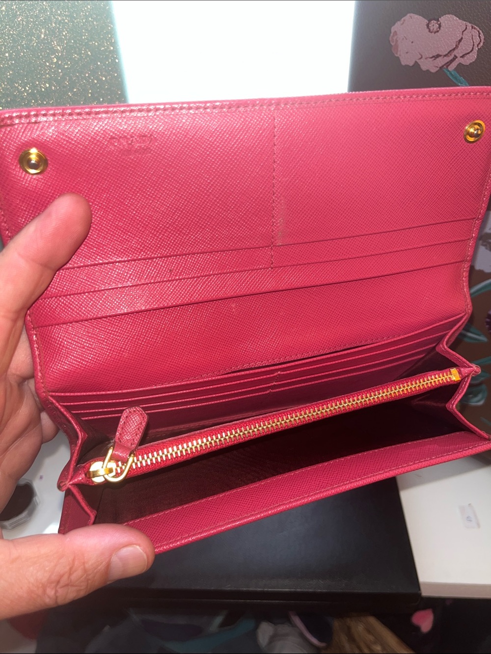 Prada Fuchsia Saffiano Leather Bow Continental Wallet Good Condition - Picture 4 of 13